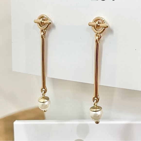 NWT Nine West 4 pairs of nine West Gold statement earrings dangling bundle - Picture 7 of 9